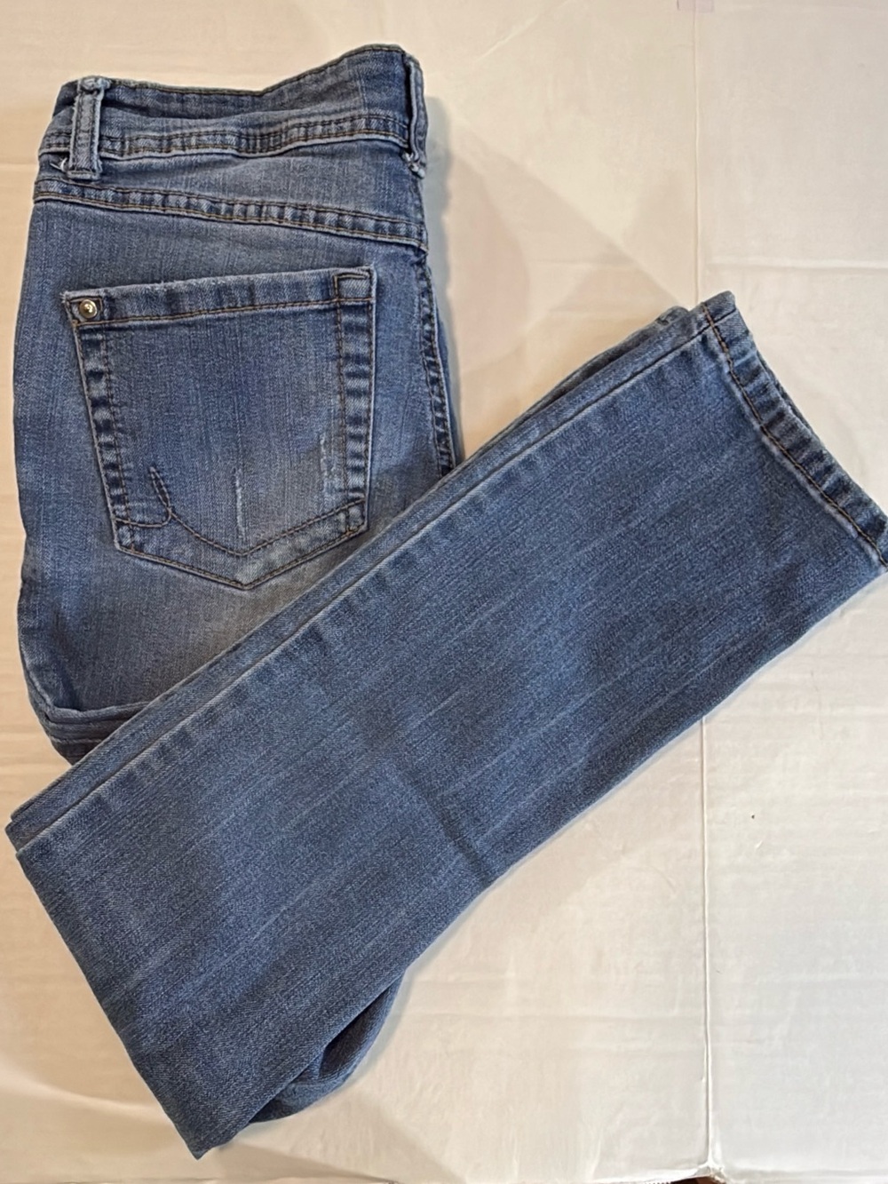 INC Denim straight legged jeans Women's size 6 | j